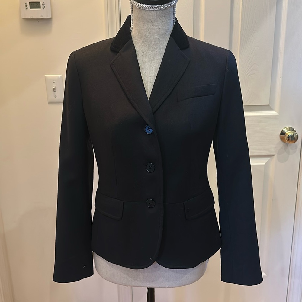 Like new Talbots black blazer 2 petite